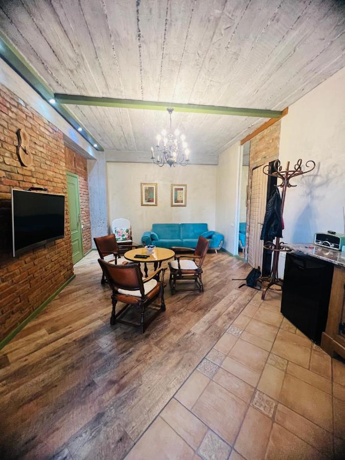T2&T3 Apartments Levanto Tbilisi Buitenkant foto